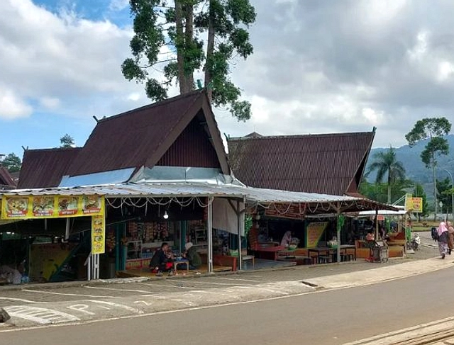Rest Area Puncak Dibongkar, Bus Besar Bisa Masuk