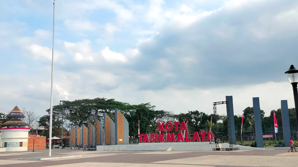 Ribuan Warga Muhammadiyah Tasikmalaya Selenggarakan Salat Id