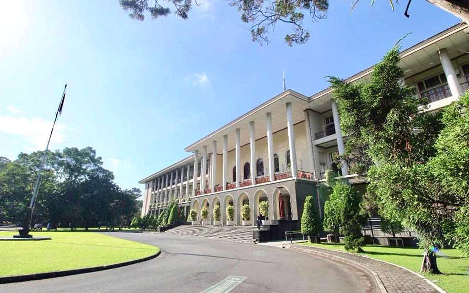 Ririn Dwi Nurtyani Masuk UGM 2025 Tanpa Biaya Kuliah