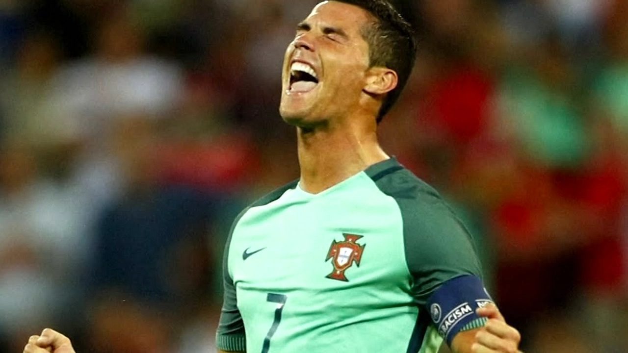 Ronaldo Sejajarkan Euro dengan Piala Dunia, Netizen Murka