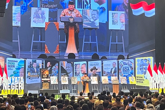 Rosan Puji Bahlil, Terbitkan 10 Buku Sekaligus