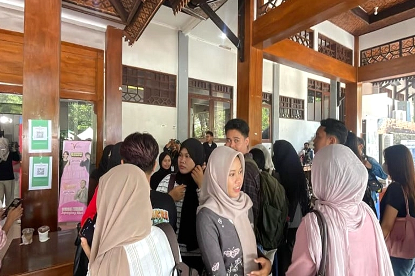 Rupiah Mati, Mall Jakarta Turun 15‑20% di Hari Kerja