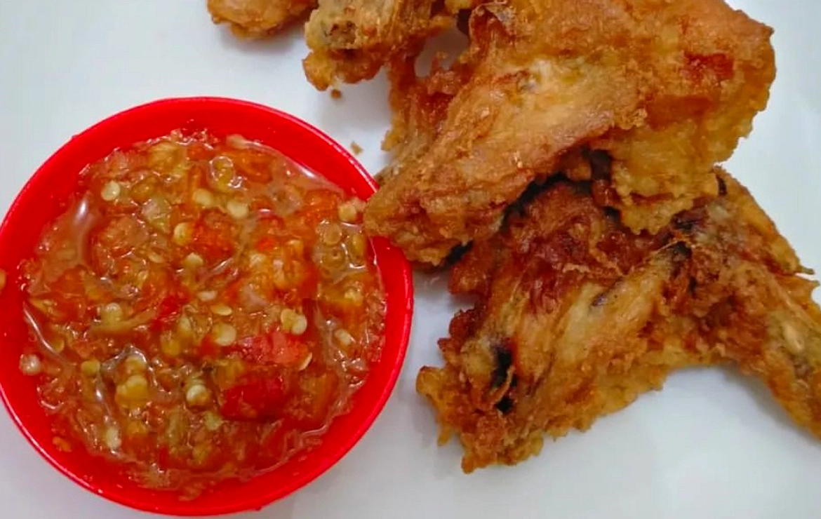 Sambal Bawang Bu Rudy: Pedas Nendang, Mudah Dibuat di Rumah