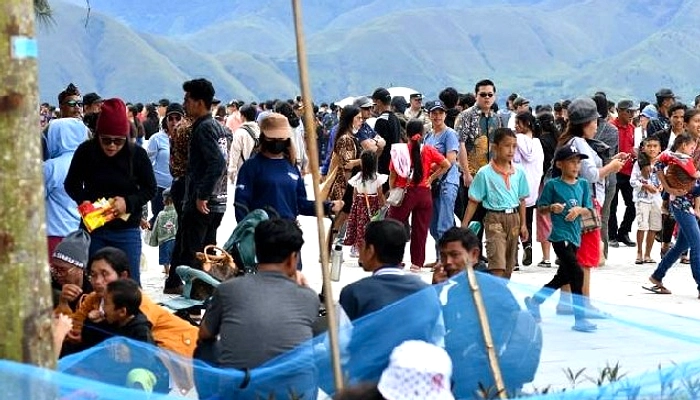 Samosir Capai 103.516 Pengunjung, Pendapatan PAD 1,6 Triliun