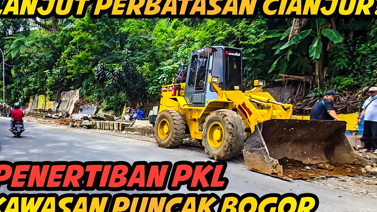 Satpol PP Cianjur Bongkar 23 Kios Liar di Ciranjang