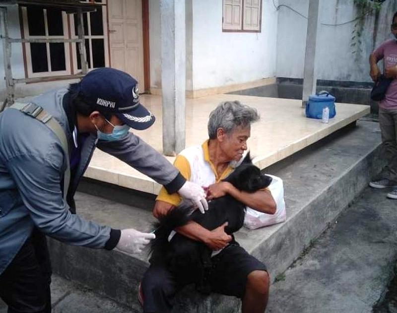Satu Kematian Rabies di Desa Tukadaya, Bali: Kasus Pertama Manusia