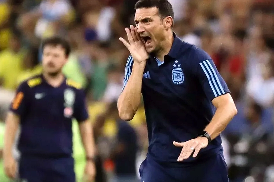 Scaloni Menangis Usai Argentina Balikkan Keadaan Lawan Mesir