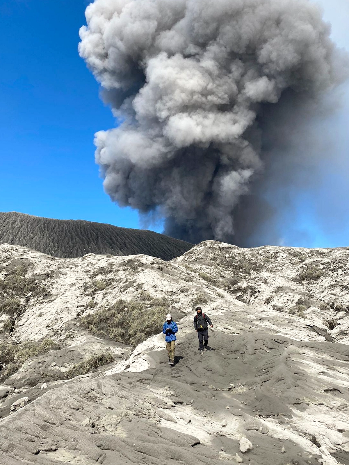 Semua Korban Erupsi Gunung Dukono Ditemukan dan Dievakuasi