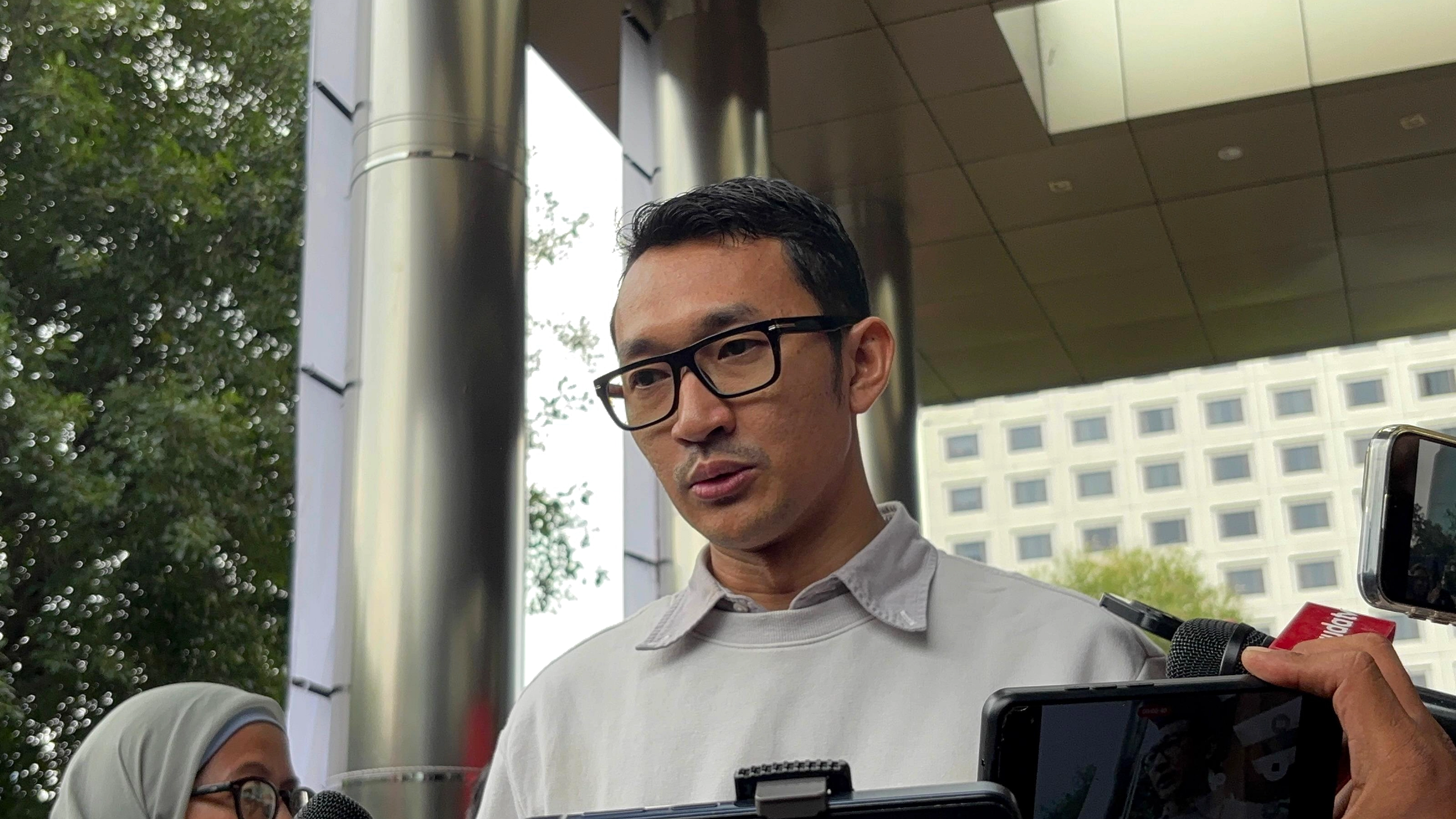 Silmy Karim Serahkan Diri ke KPK, Wamen Imipas Ditahan