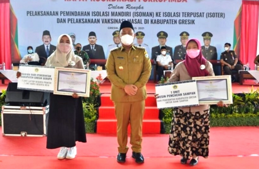 SMK Manbaul Ulum Kebomas Ubah Sampah Plastik Jadi Jual
