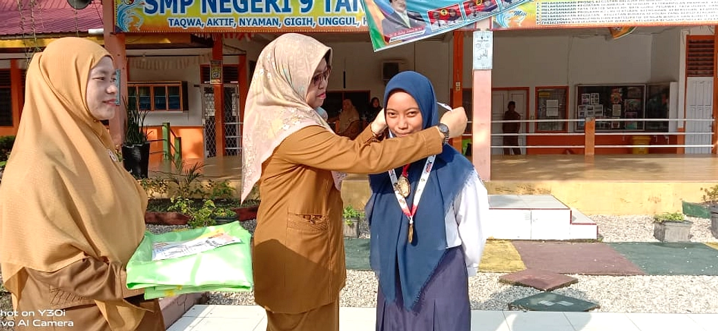 SMPN 9 Probolinggo: 1.056 Buku Sudah Terbit di SMP