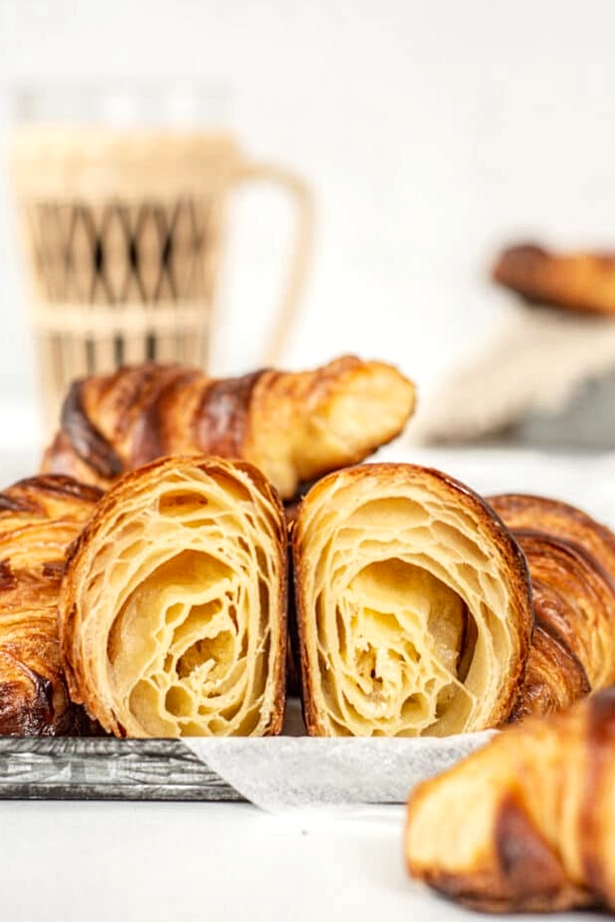 Sourdough Croissant TCBL: Diskon 50% dan Cashback 5% Allo Paylater