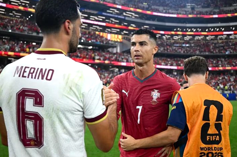 Spanyol Hentikan Langkah Portugal, Ronaldo Pamit