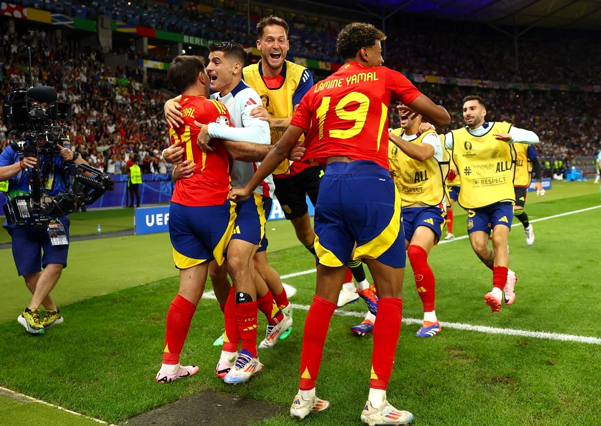 Spanyol ke Perempatfinal, Ukir Dua Rekor Sekaligus