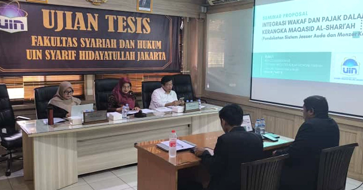 Sri Mulyani Uji Tesis Mahasiswa Ber-IPK 4,0
