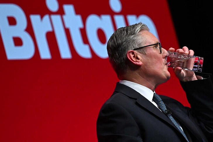 Starmer Mundur sebagai PM Inggris, Akui Kehilangan Dukungan Partai