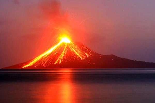 Status Siaga Gunung Anak Krakatau, Warga Diminta Jauh