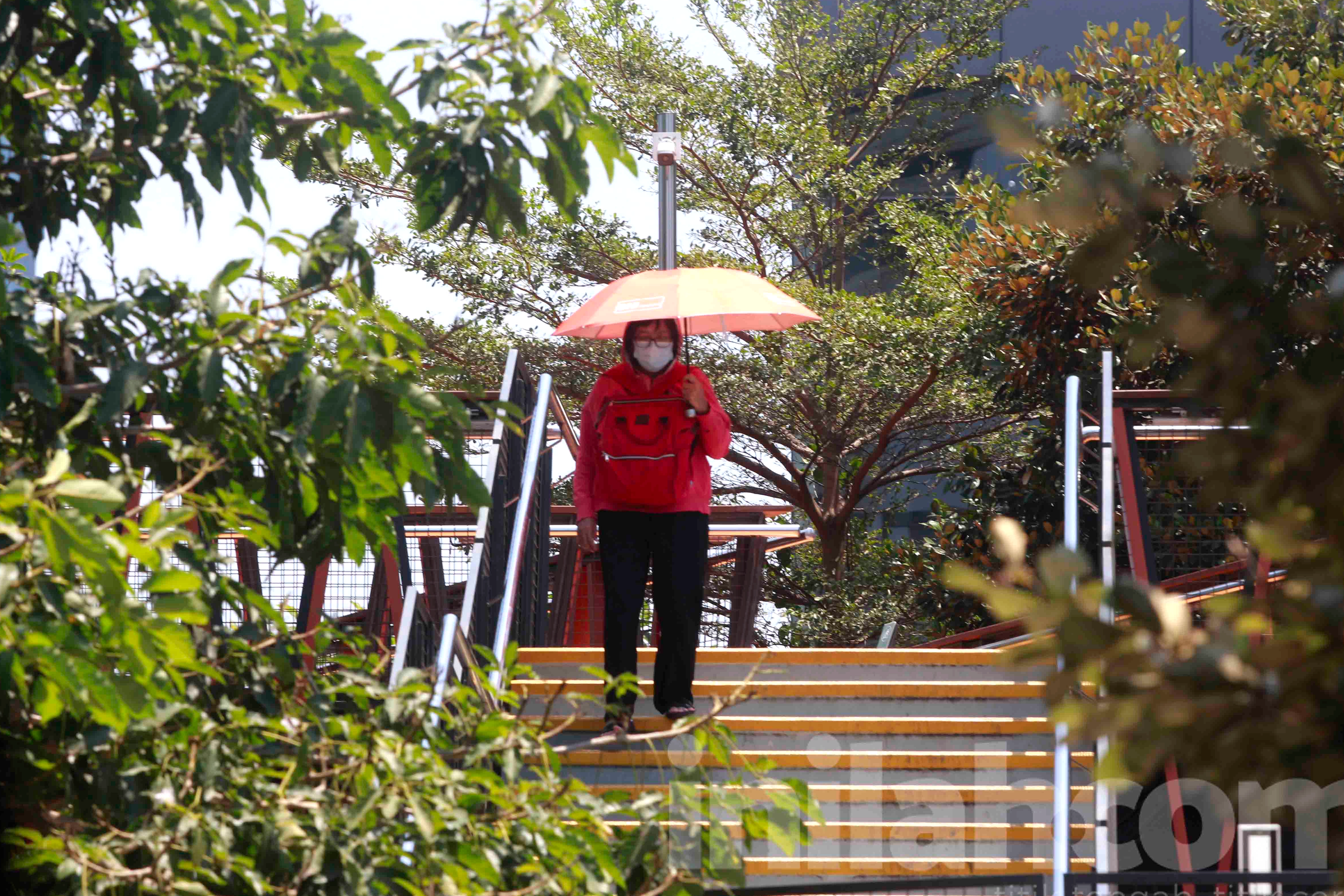 Suhu 35-36°C di Jabodetabek: BMKG Peringatkan Risiko Panas