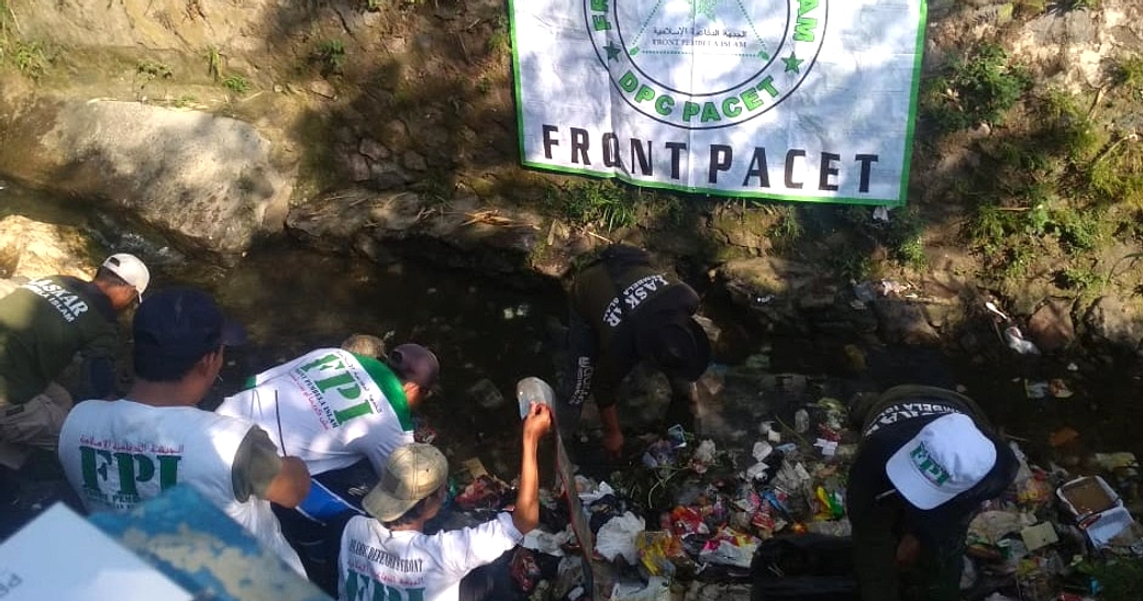 Sungai Cikundul Terkumpul Sampah, Meningkatkan Risiko Banjir