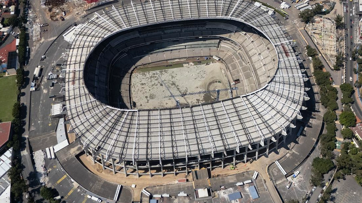 Suporter Brasil Buka Piala Dunia 2026 di Stadion Azteca
