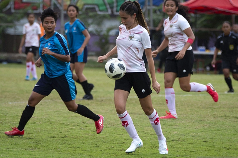 Surabaya Perkuat Sepakbola Putri, Jacksen Dorong Kerja Tim