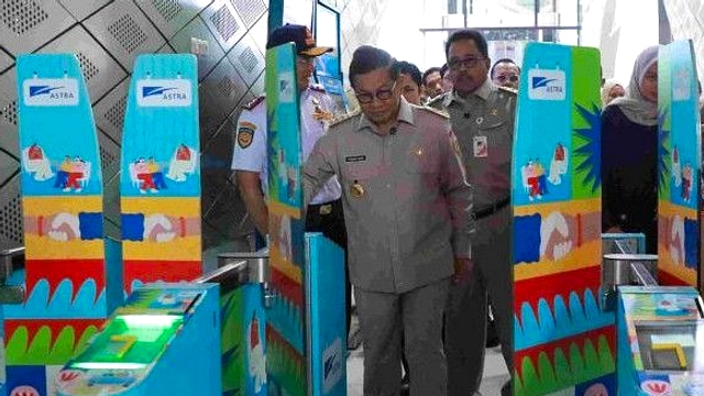 Surabaya Terapkan Penggunaan Transportasi Umum untuk ASN