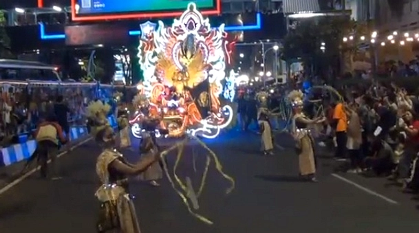 Surabaya Vaganza 2026: Parade Malam Tema Garden of Hope