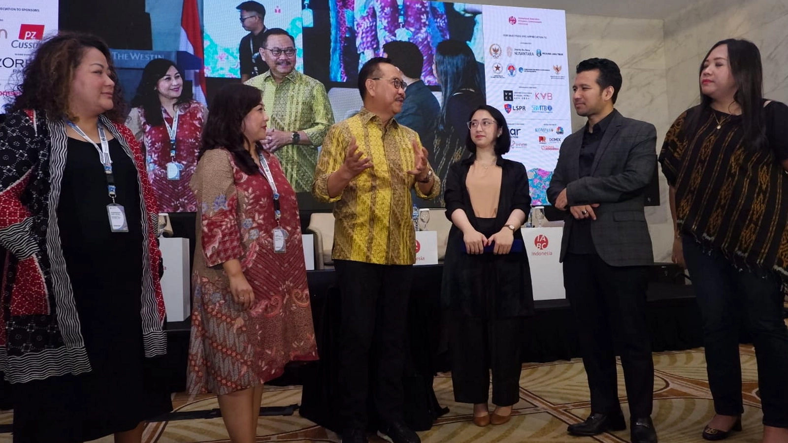 Survei Gen Z: 33% Laki‑Laki Anggap Suami Punya Keputusan