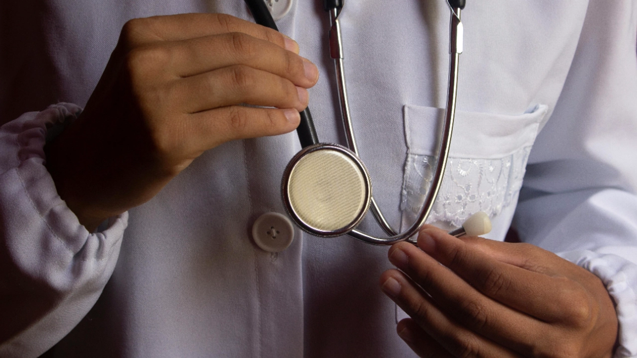 Survei PIDI-PIDGI: Internship Dokter Terbebani, Gaji Terbawah