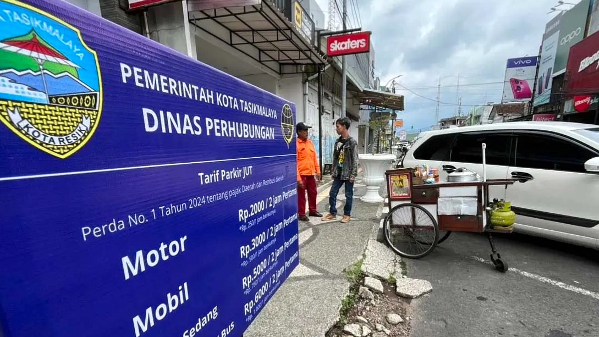 Tarif Parkir Rp10.000 di Simpang Lima, Dishub Panggil Juru Parkir