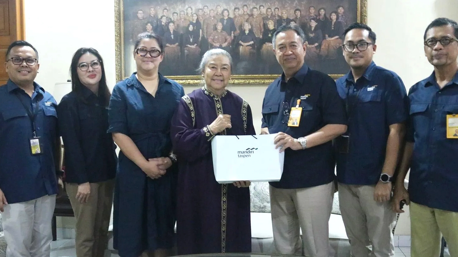 TASPEN Salurkan Rp832 Juta ke Keluarga PPPK Korban Kecelakaan