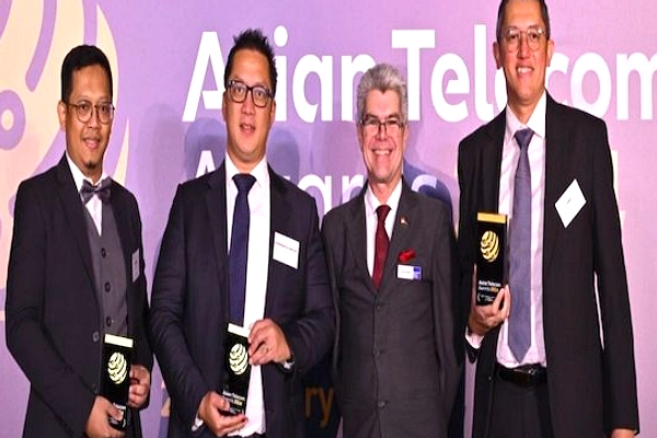 Telkomsat Terpilih Perusahaan Terbaik Peningkatan Sinyal 3T