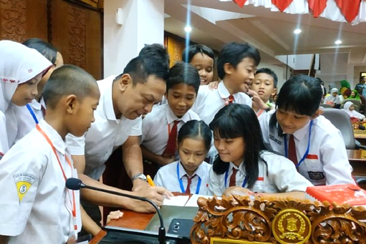 Tiga SD di Tulungagung Nihil Murid Baru