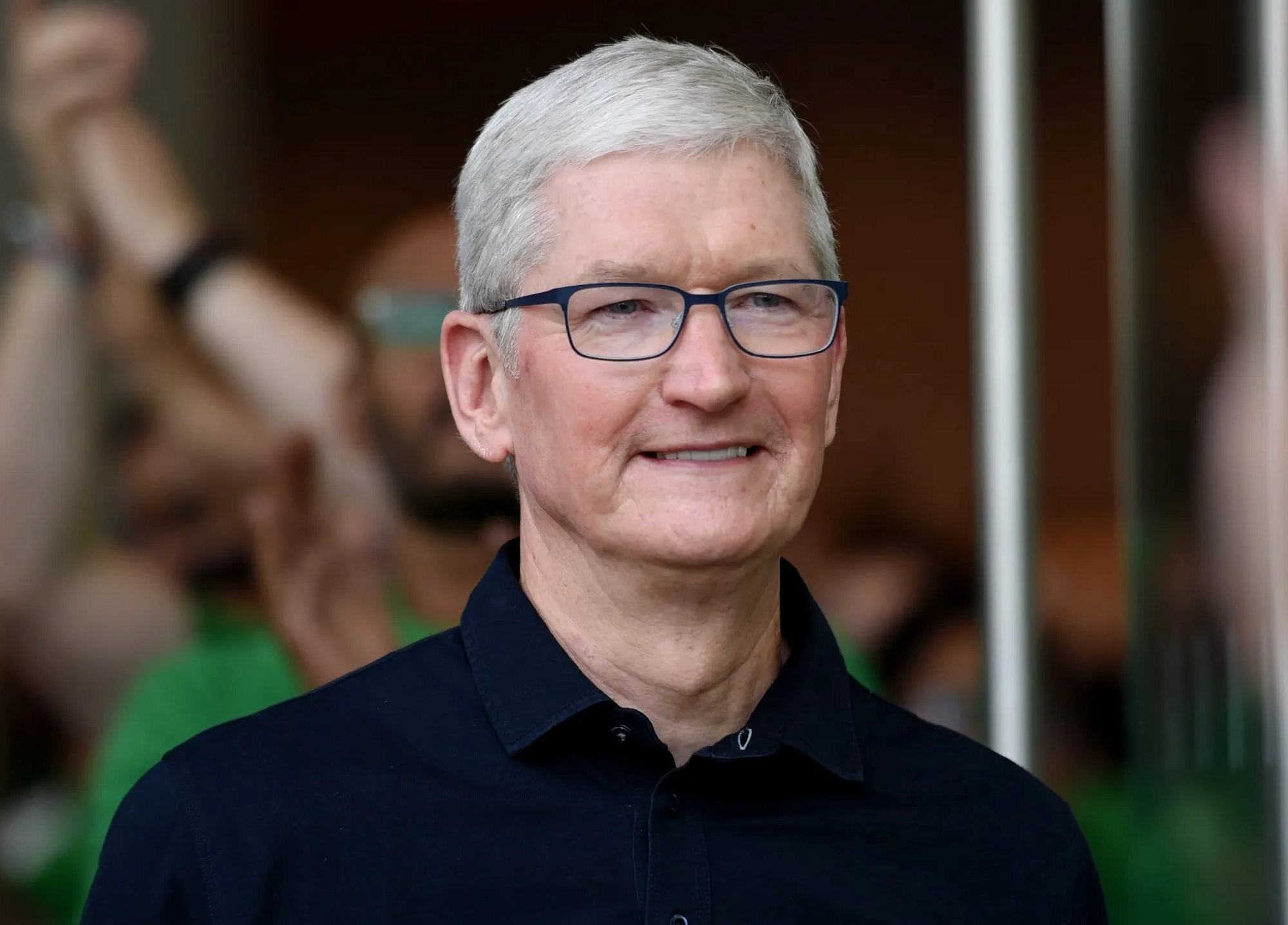 Tim Cook Mundur, John Ternus Ganti CEO Apple Resmi 2024