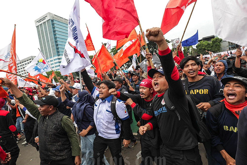 Tim Sepak Bola Persib Menang 3-0 di Final Liga 1 Pada Senin