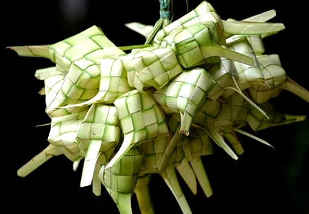 Tips Masak Ketupat Lebaran Anti Gagal dan Hemat Waktu