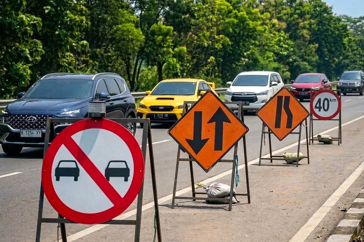Tips Mengelola Keuangan Menjelang Lebaran dari Pakar Unair