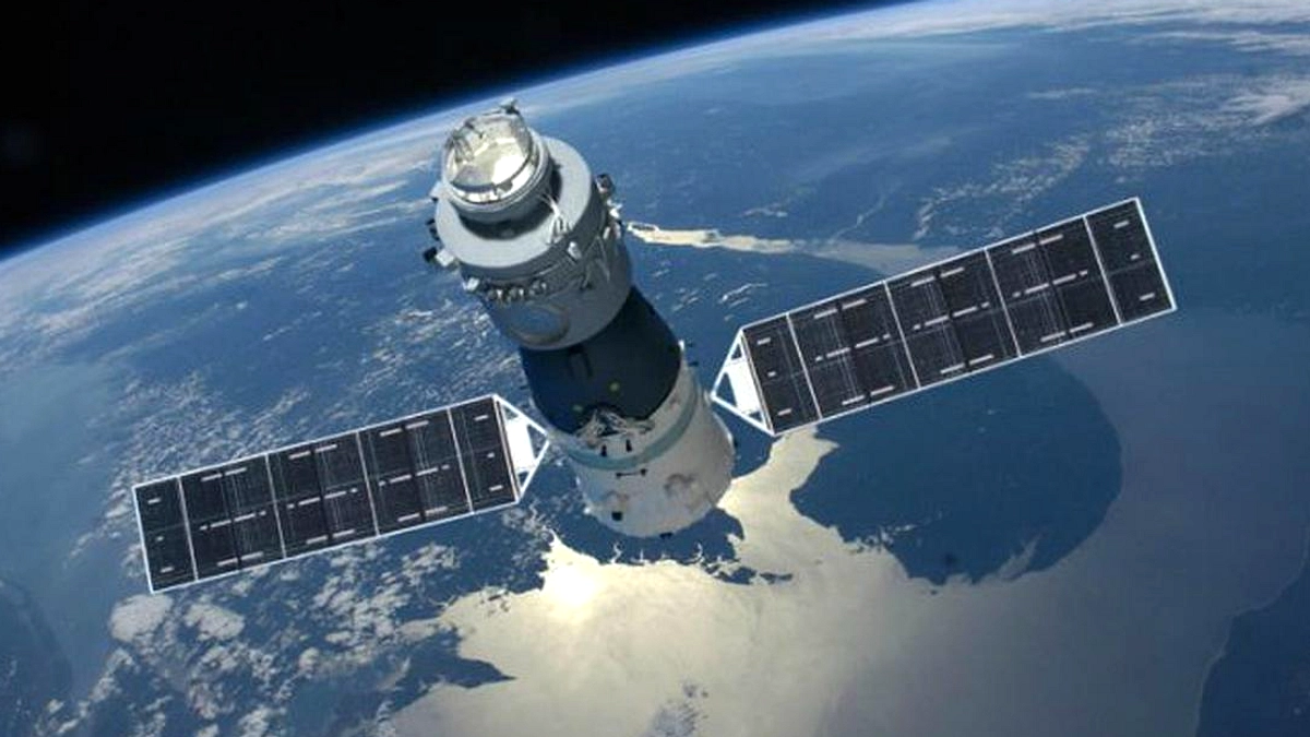 Tomat Dipanen di Stasiun Tiangong, Uji Pertanian Aeroponik