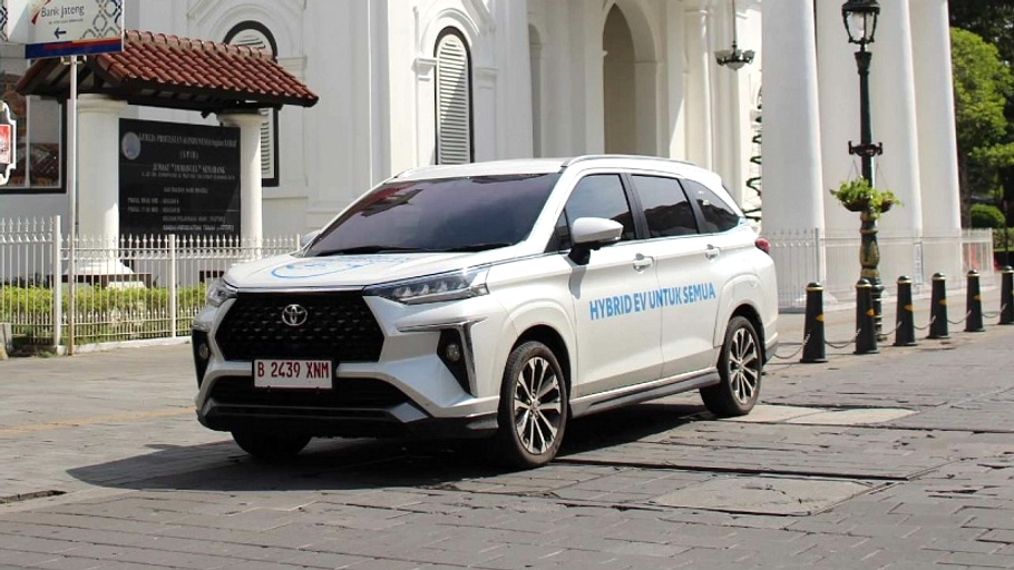 Toyota Veloz Hybrid 2026: MPV Hybrid Termurah Indonesia