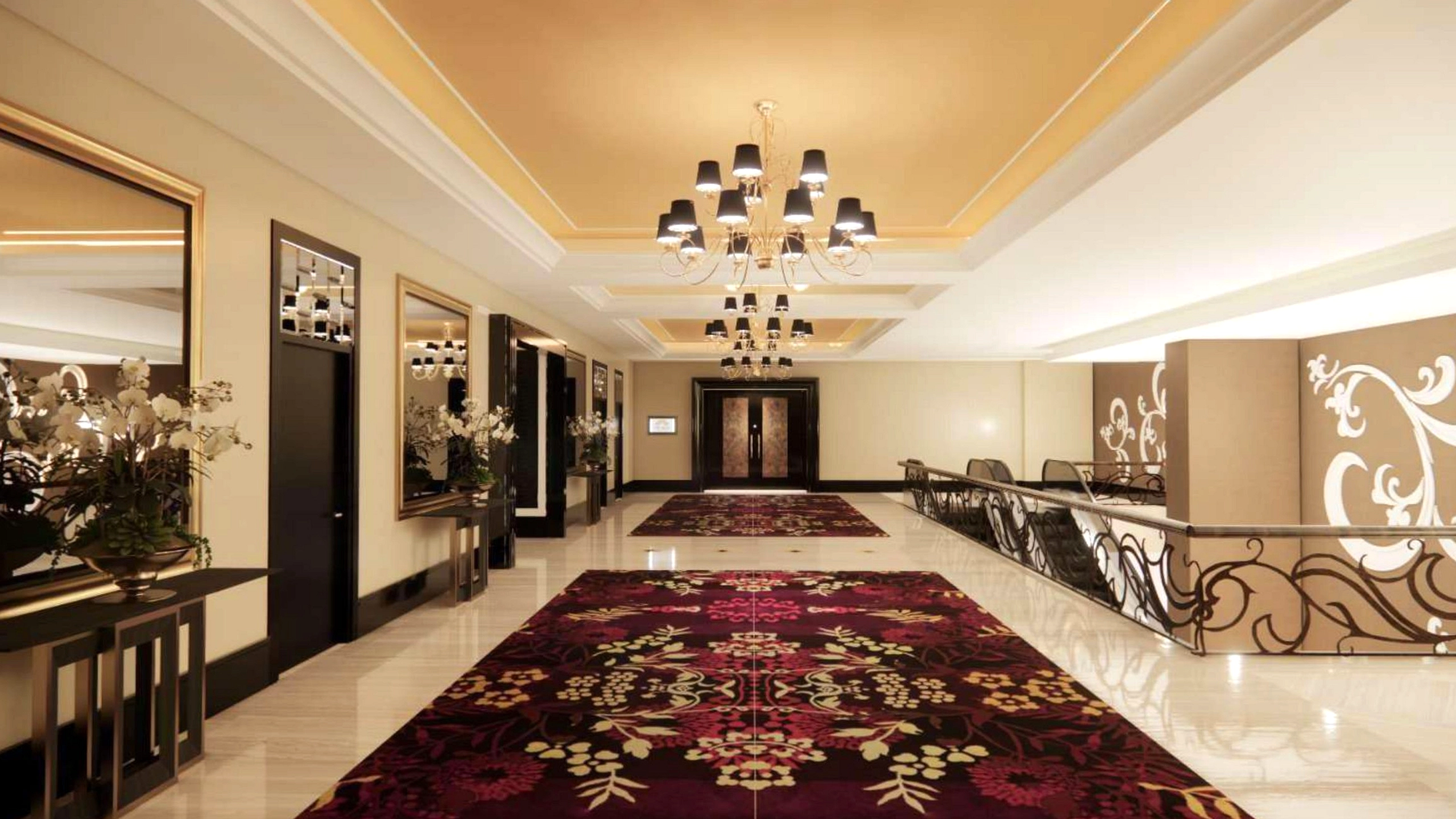 Trans Luxury Hotel Surabaya: Tarif Rp 999.000 per Malam