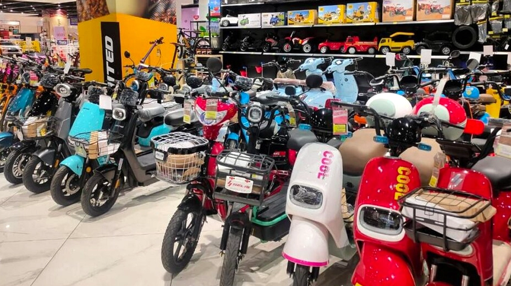 Transmart Diskon Sepeda Listrik Hingga Rp 2,7 Juta