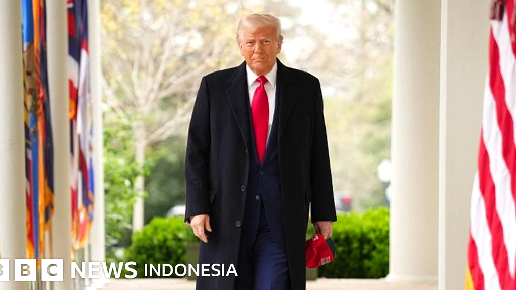 Trump Ancaman 50% Tarif ke China atas Senjata Udara Iran