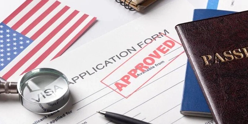 Trump Perpanjang Biaya Visa H-1B Rp1,75 Miliar