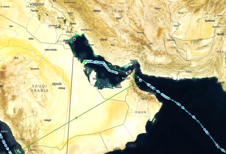 Trump Tegaskan Iran Tak Tol Selat Hormuz, Risiko Pasokan Minyak