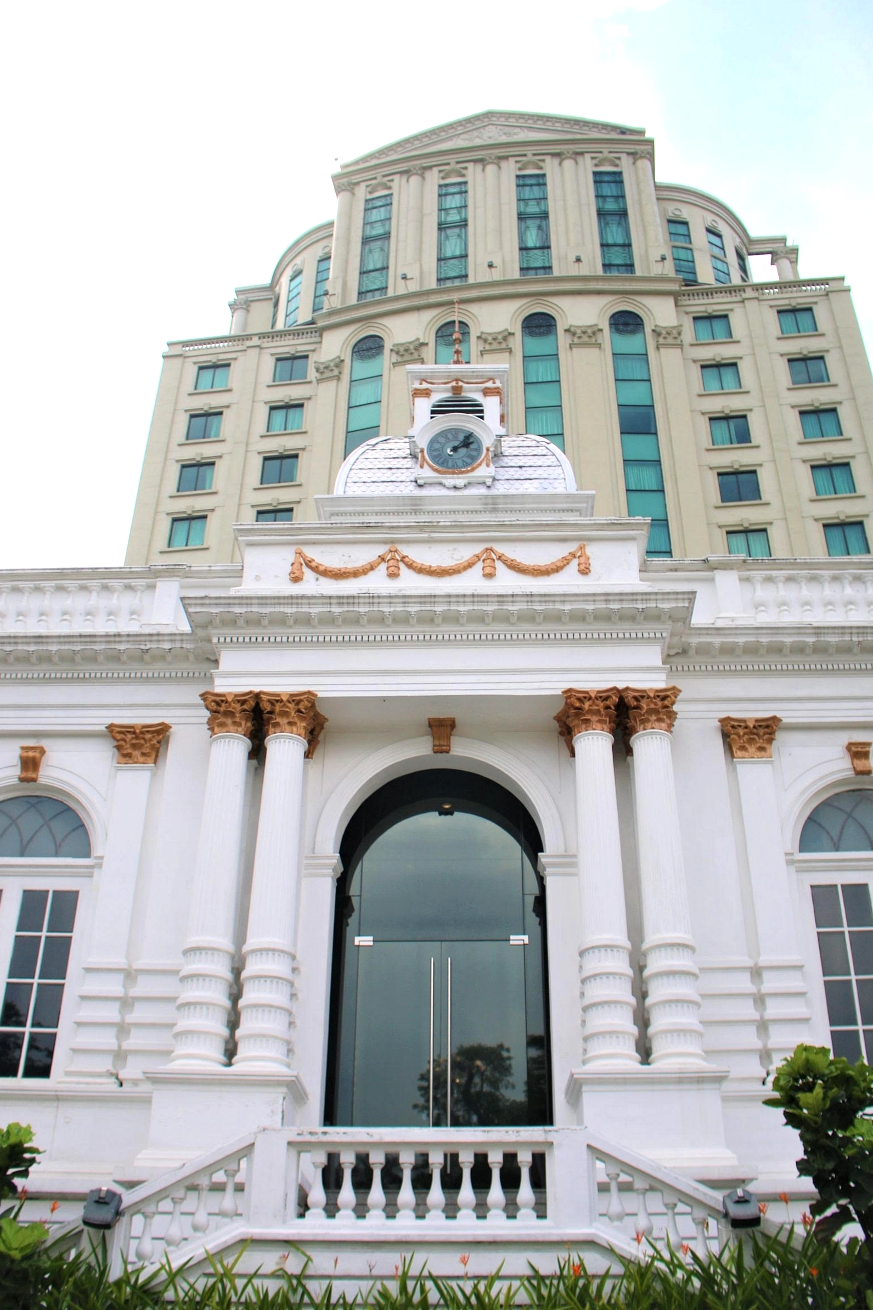 Tur Gratis Jakarta: Menelusuri Sejarah Bank Batavia