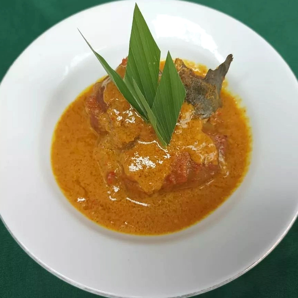 Turis Malaysia Favorit Restoran Padang Premium di Jakarta