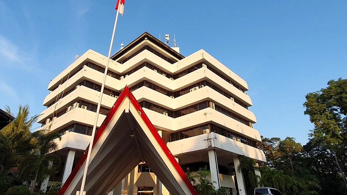 Unhas Naik ke Peringkat 861 QS Rankings 2027 di Indonesia
