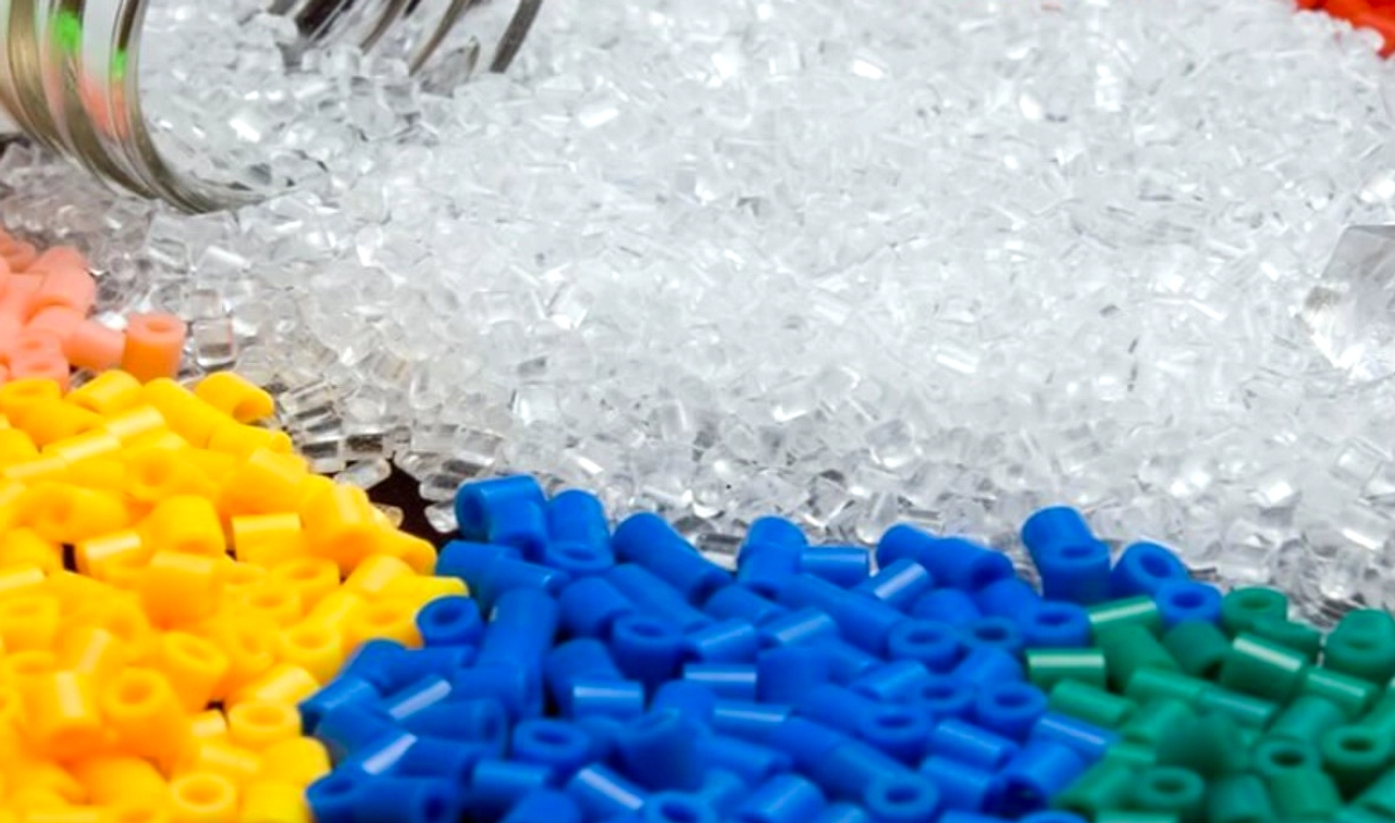 US-Iran Damai Bawa Pasokan Plastik, Industri Stabil Terbuka