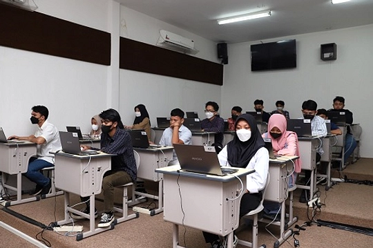 UTBK SNBT 2026: Persiapan Teknis & Aturan Berpakaian