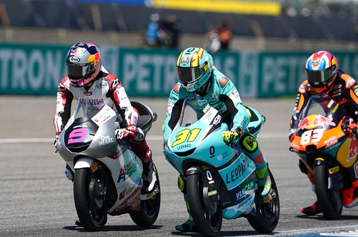 Veda Ega Penalti Satu Putaran di Balapan Moto3 Hungari
